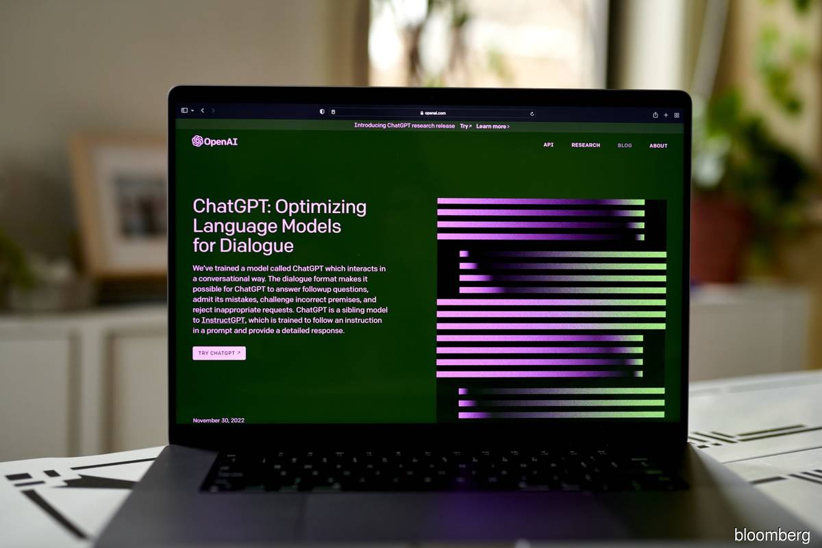 What is ChatGPT-4 and how to use it right now